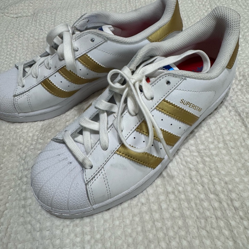 Adidas Sneakers - White with Gold Stripes